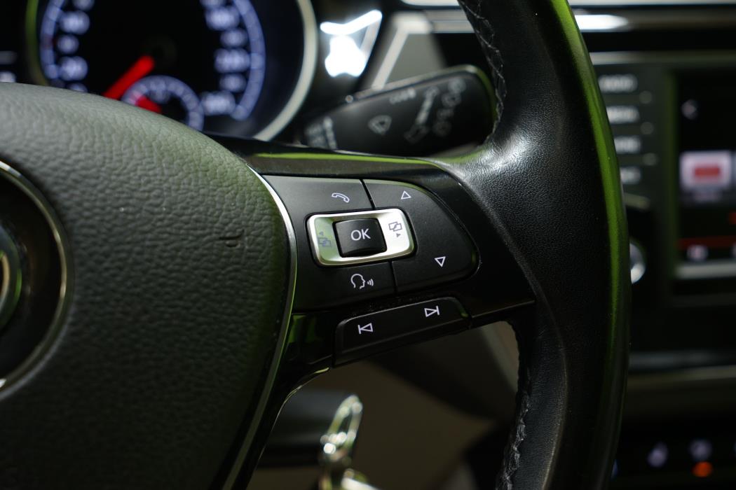 Volkswagen Touran 2016