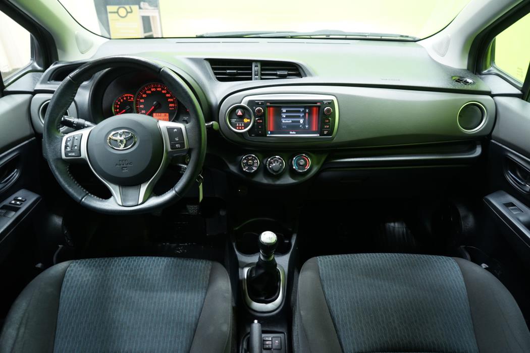Toyota Yaris 2011