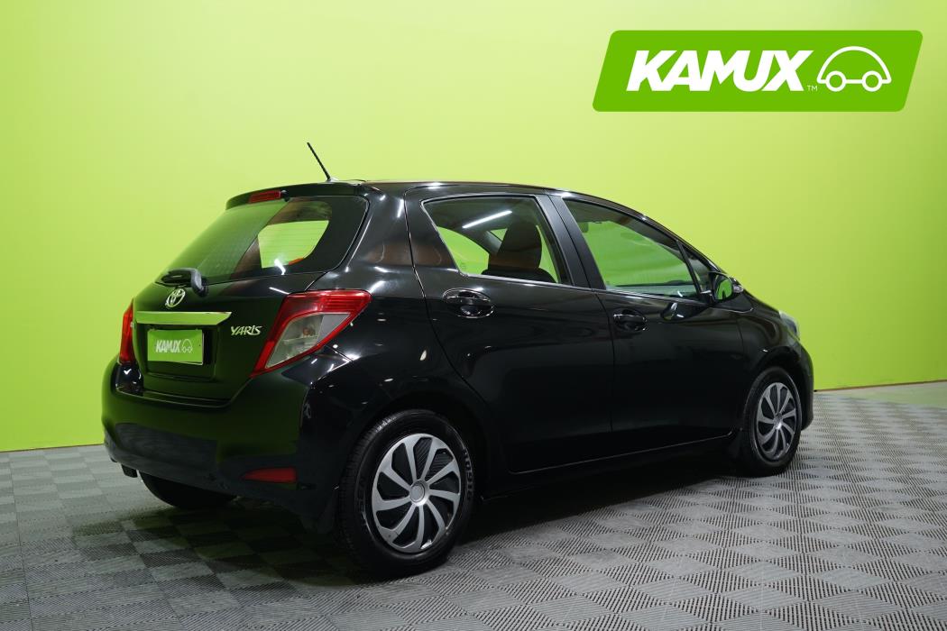 Toyota Yaris 2011
