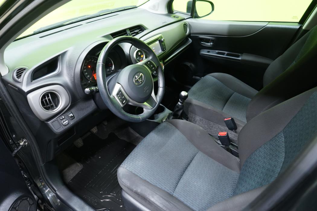Toyota Yaris 2011