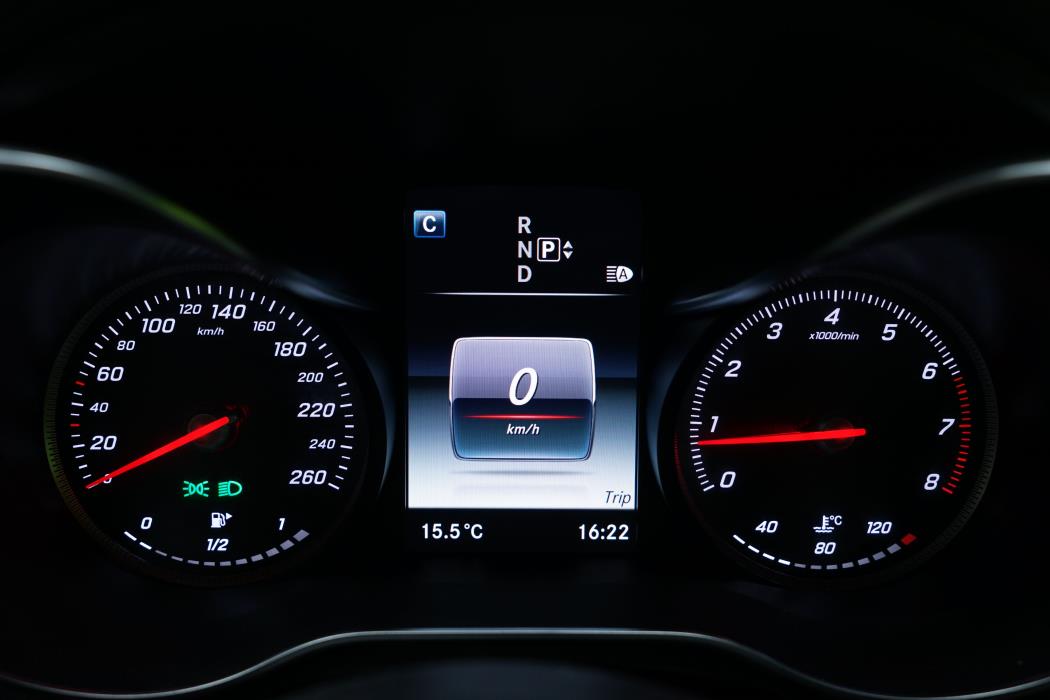 Mercedes-Benz C 2015