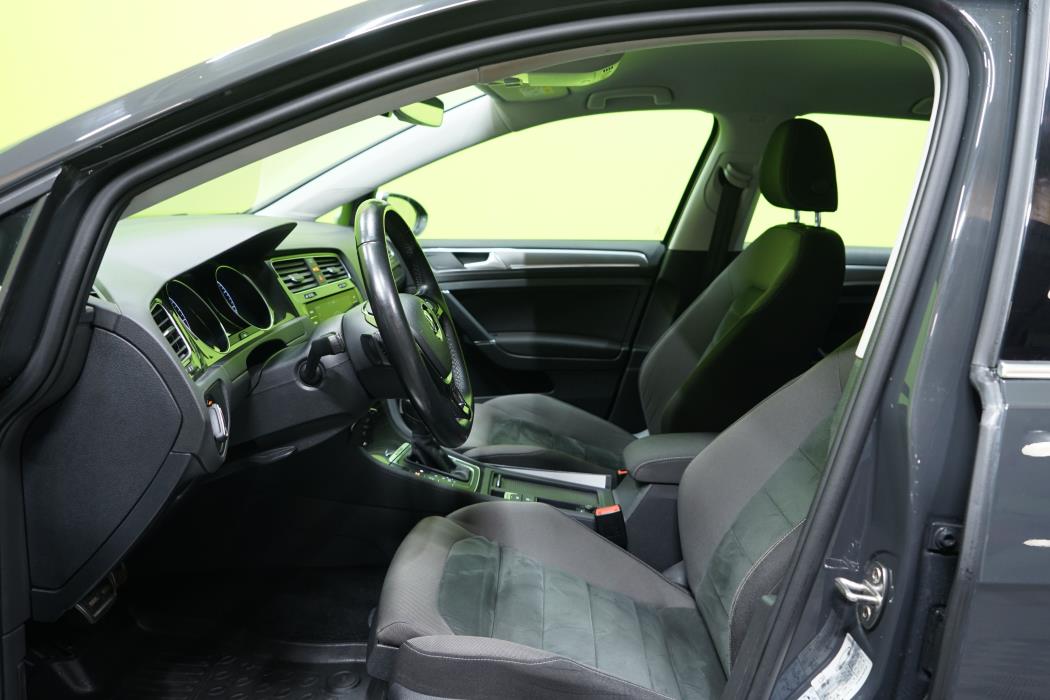 Volkswagen Golf 2020