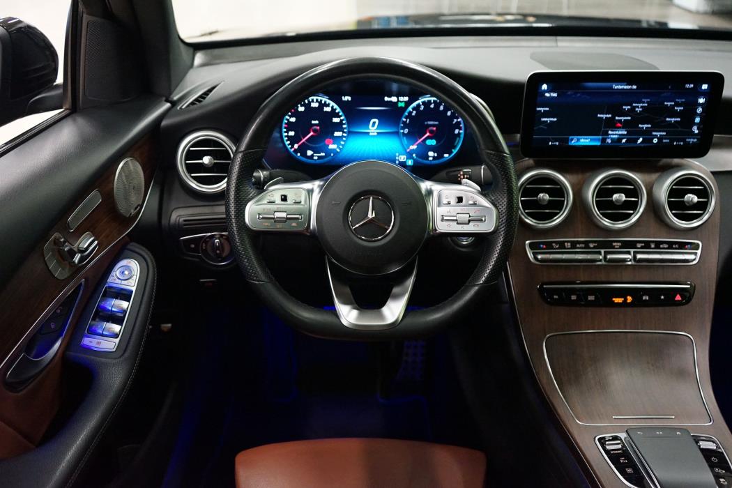 Mercedes-Benz GLC 2021