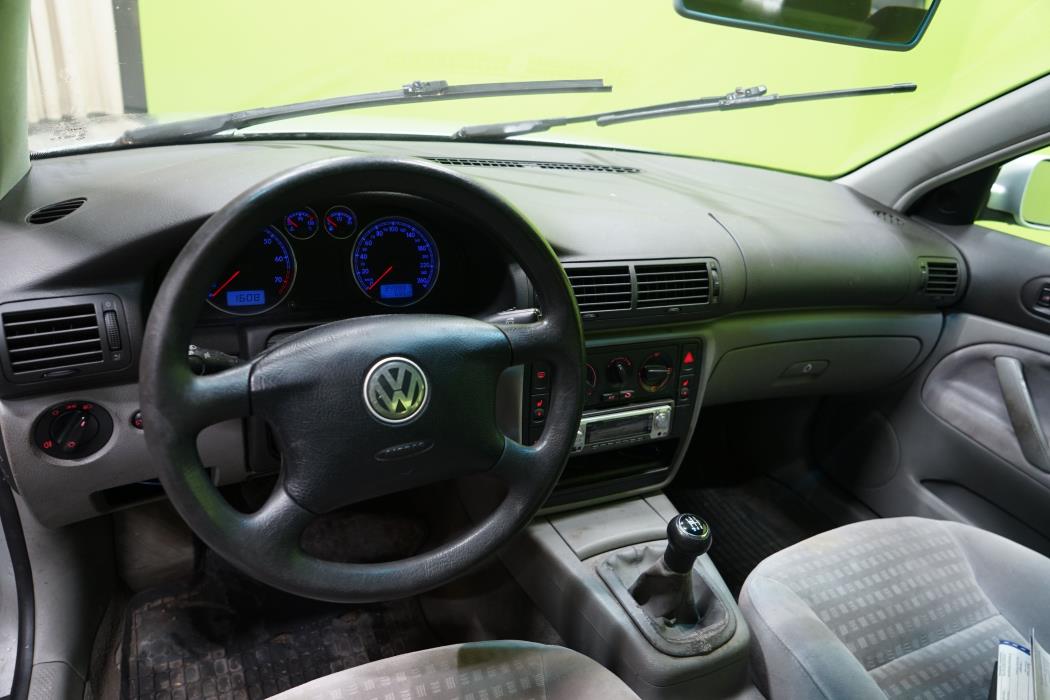 Volkswagen Passat 2003