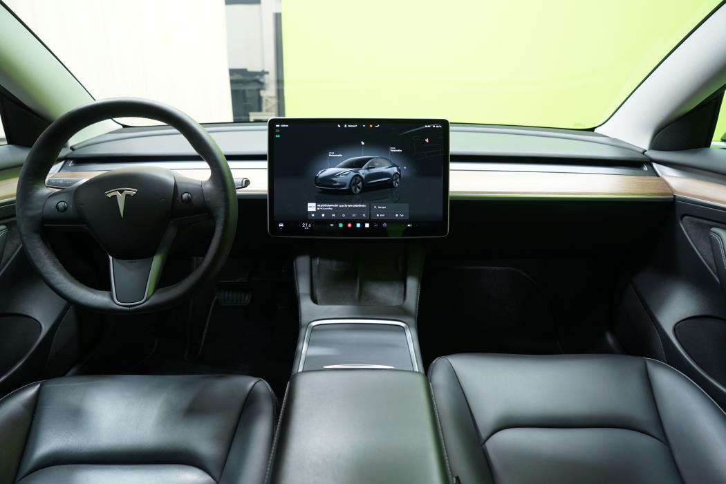 Tesla Model 3 2023