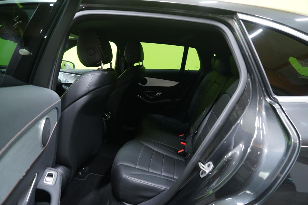 Mercedes-Benz EQC 400 2023