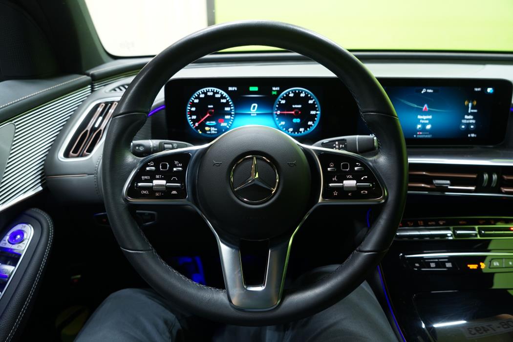 Mercedes-Benz EQC 400 2023