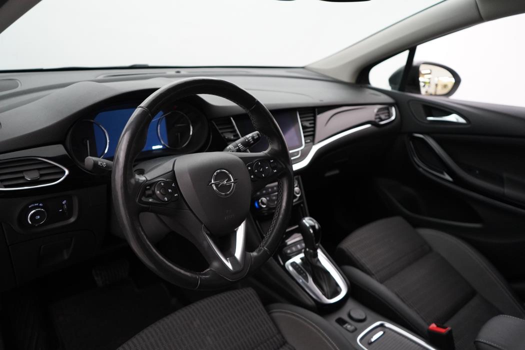 Opel Astra 2022