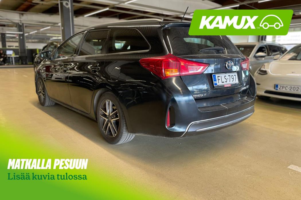 Toyota Auris 2015