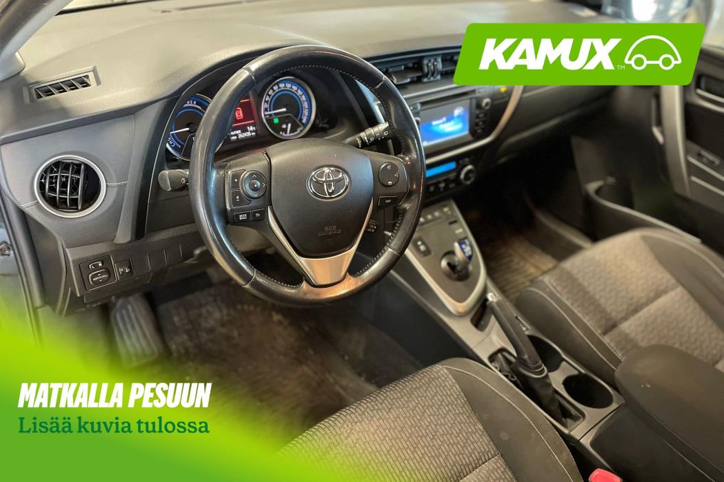 Toyota Auris 2015
