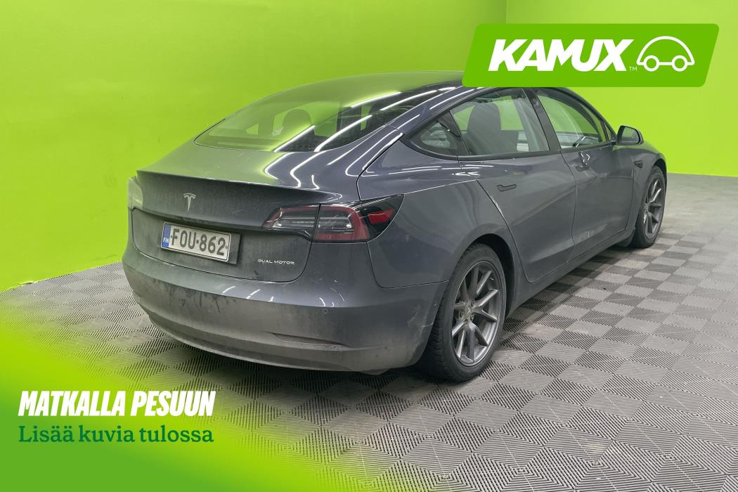 Tesla Model 3 2021
