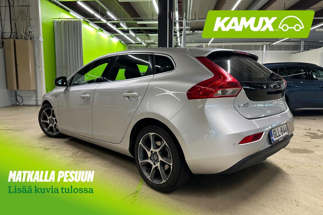 Volvo V40 2015