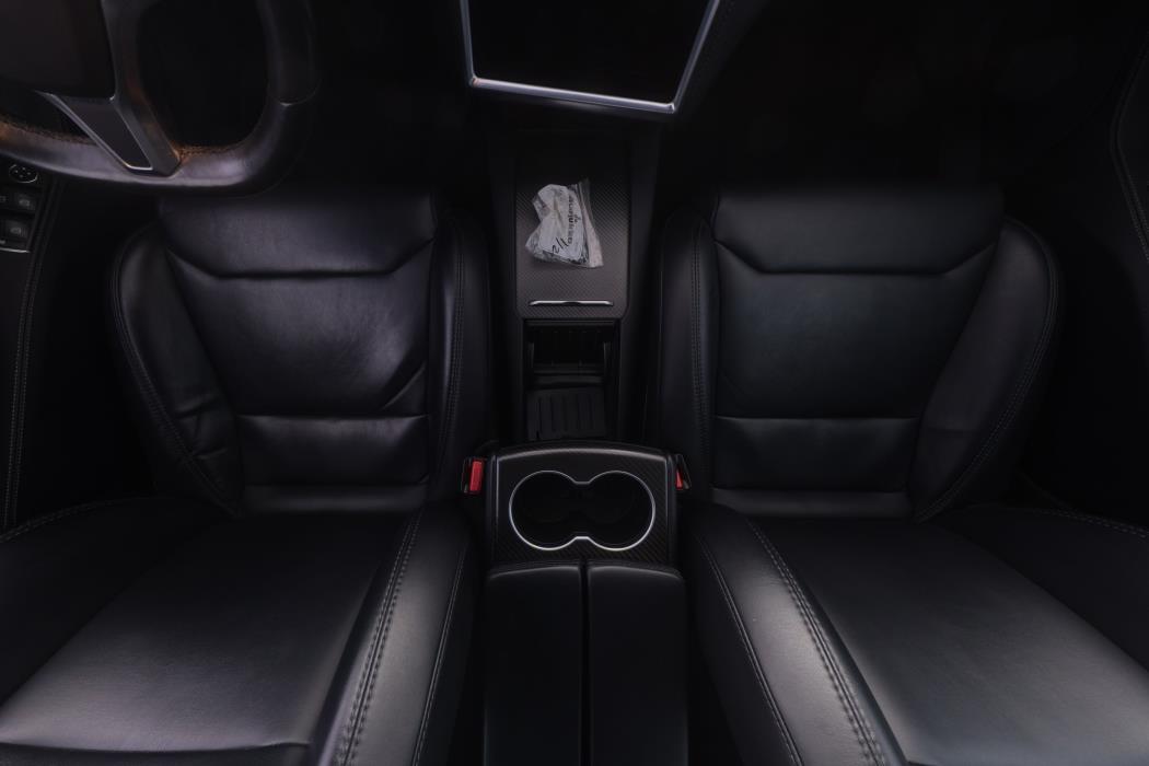 Tesla Model S 2018