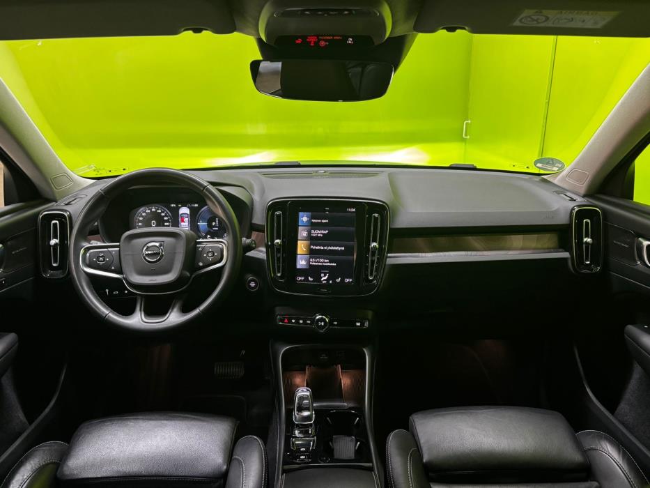 Volvo XC40 2023