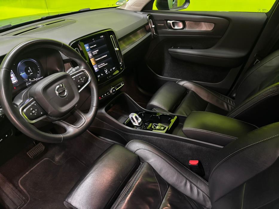 Volvo XC40 2023