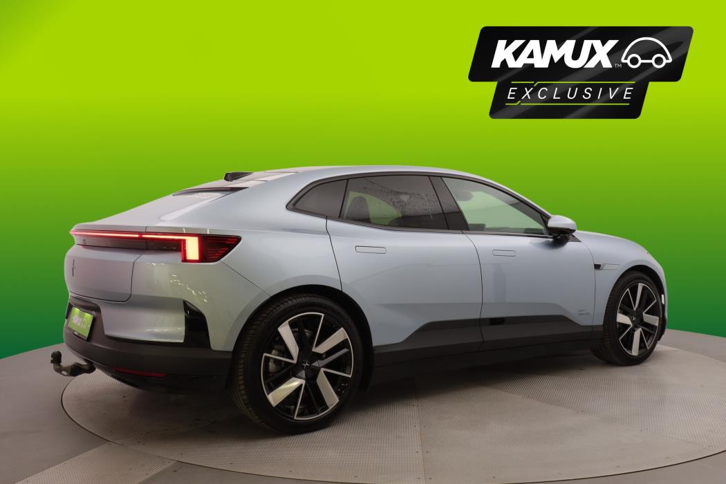 Polestar 4 2025