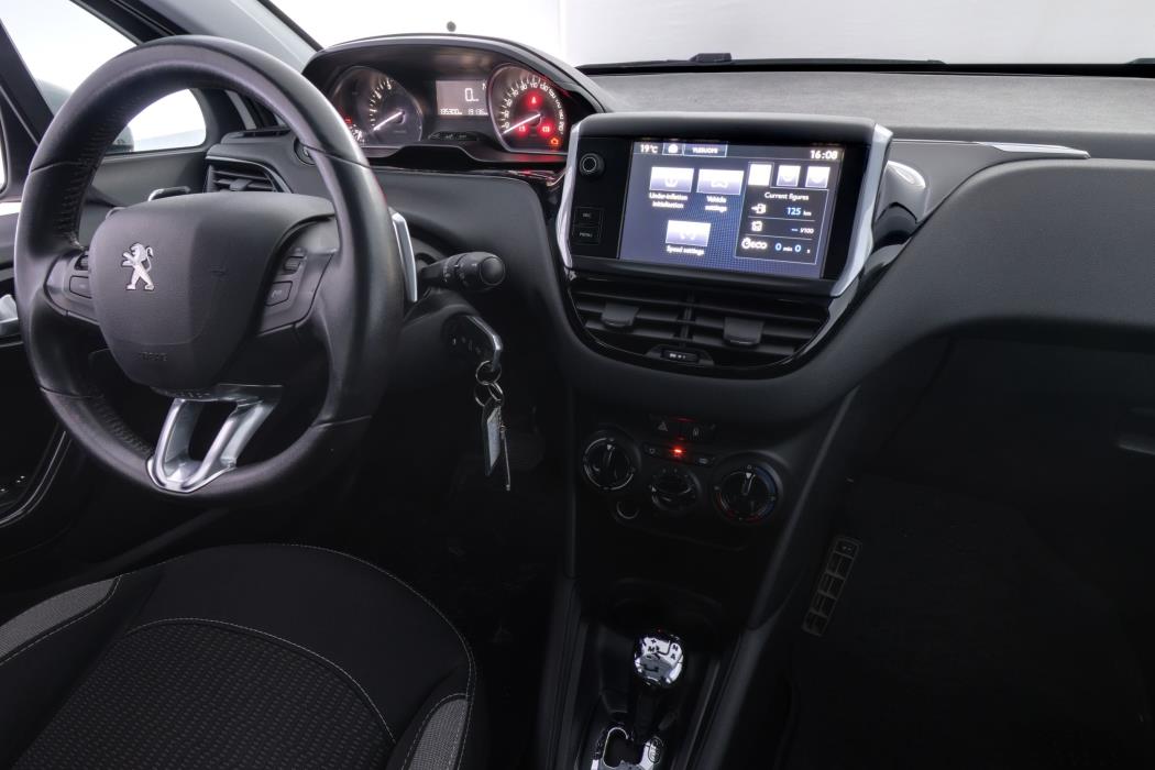 Peugeot 208 2016