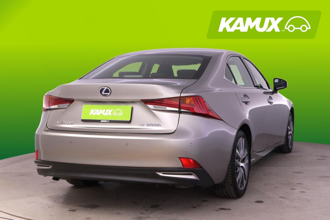 Lexus IS 2018