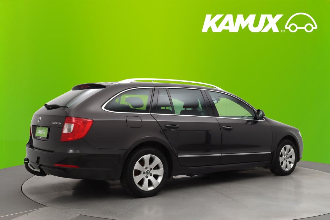 Skoda Superb 2011