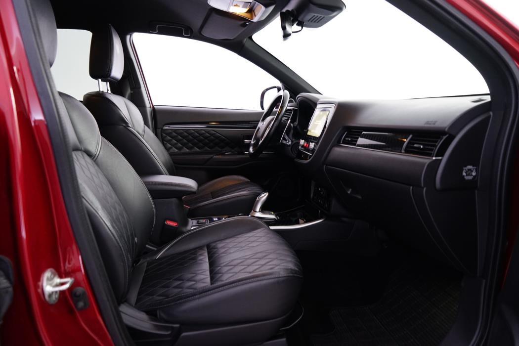 Mitsubishi Outlander PHEV 2019