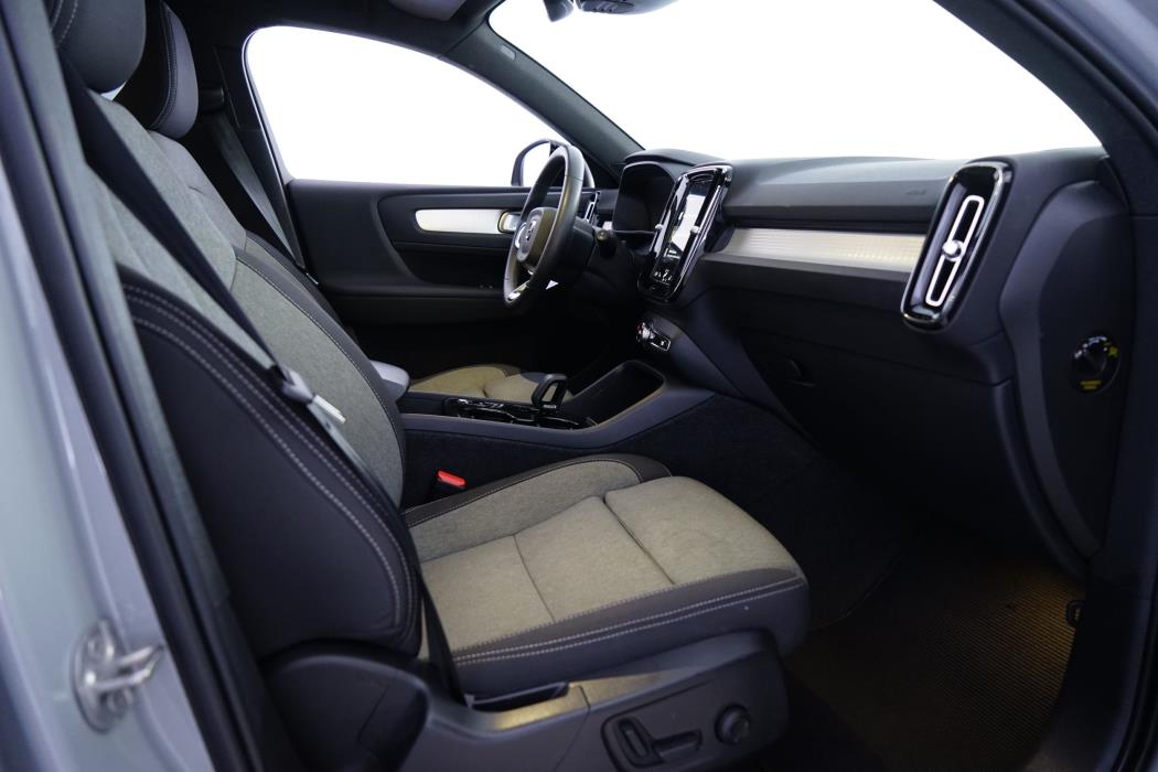 Volvo XC40 2024