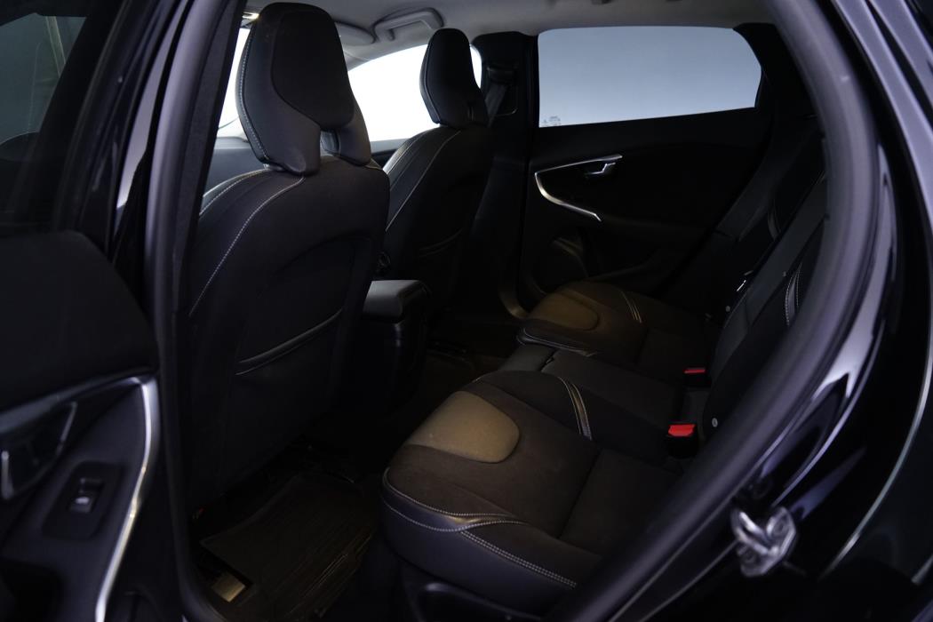 Volvo V40 2016