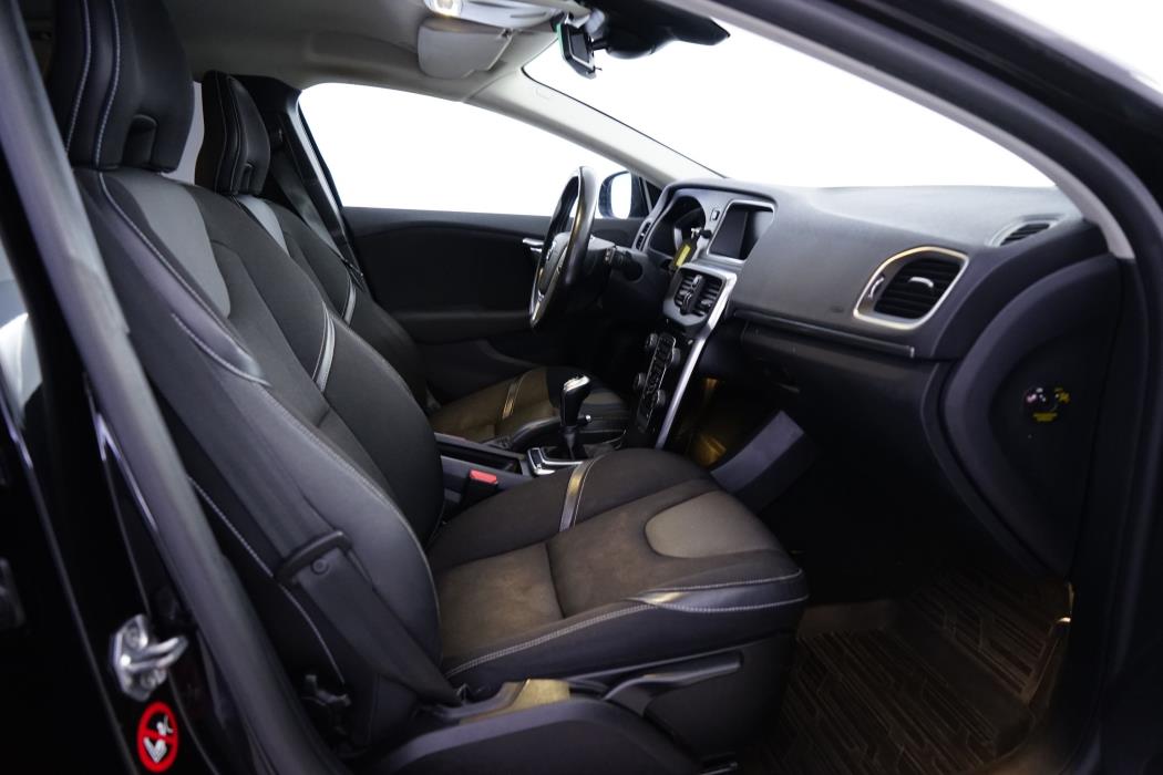 Volvo V40 2016