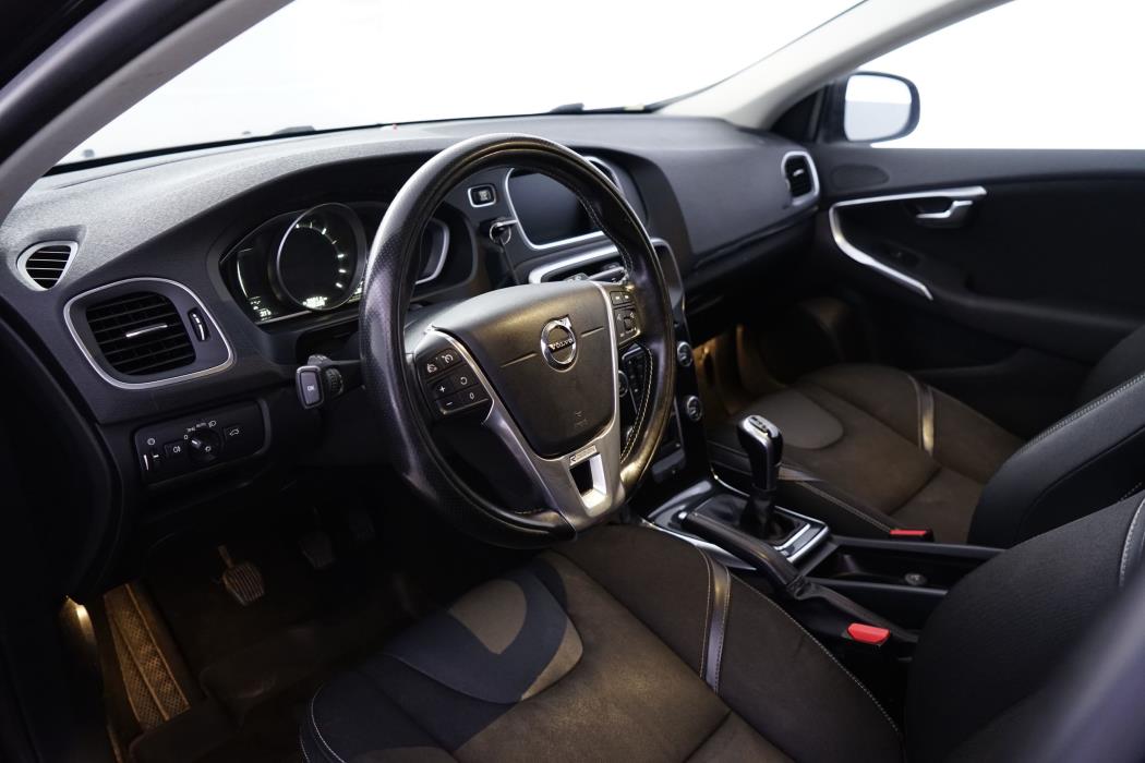 Volvo V40 2016