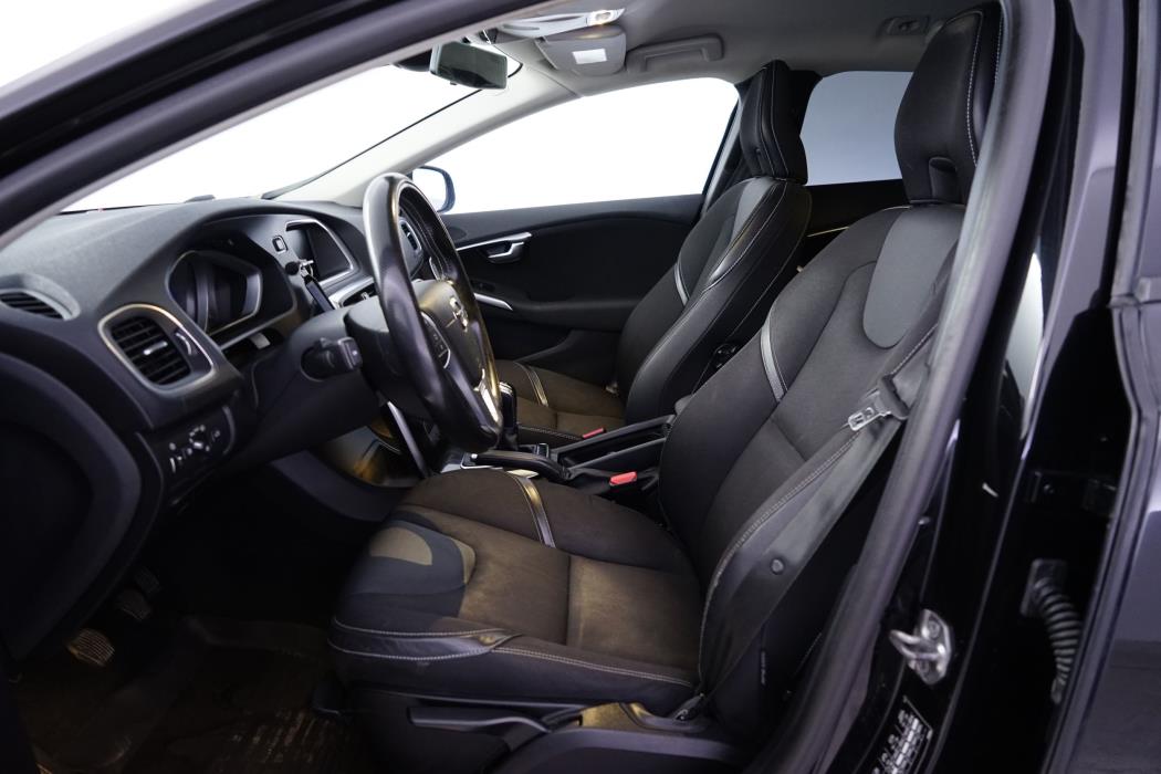 Volvo V40 2016