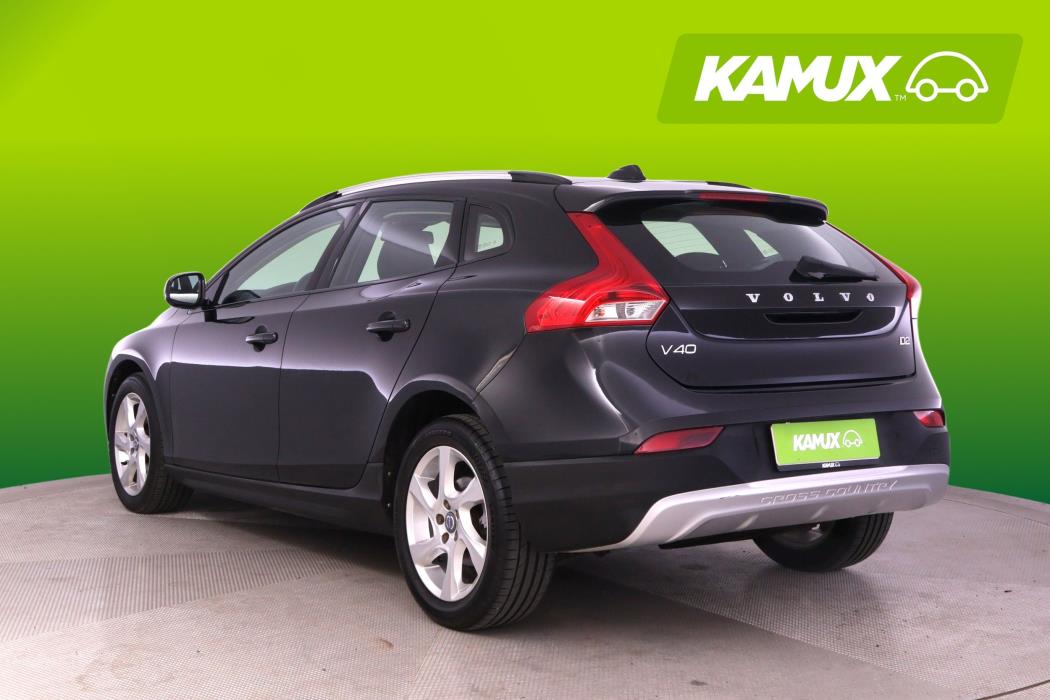 Volvo V40 Cross Country 2015