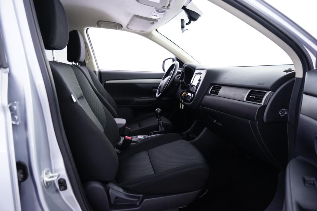 Mitsubishi Outlander 2014