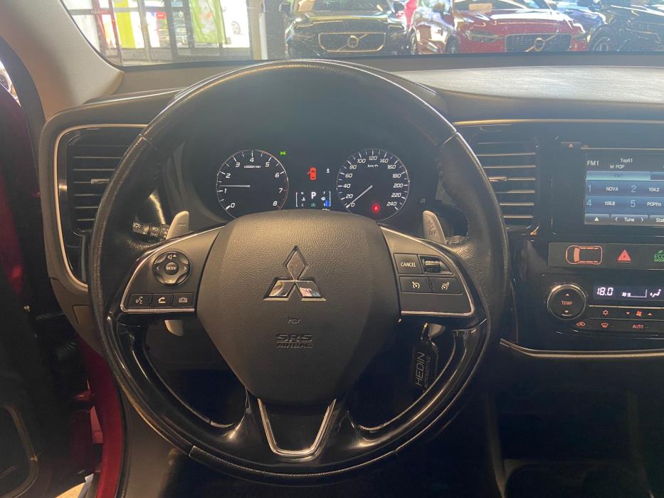 Mitsubishi Outlander 2016