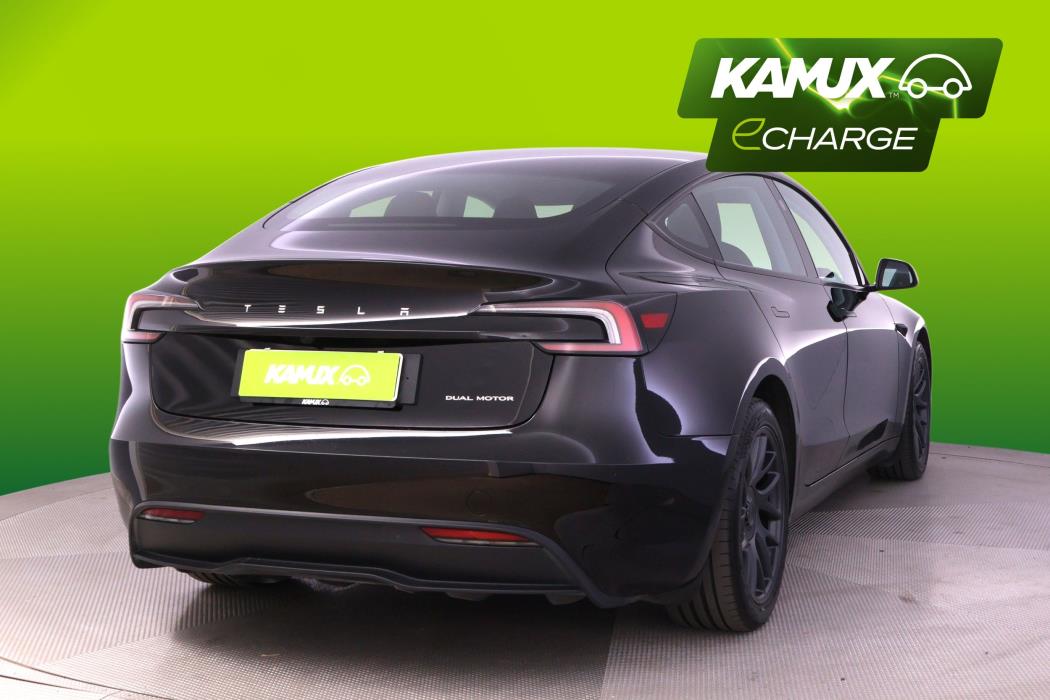Tesla Model 3 2024