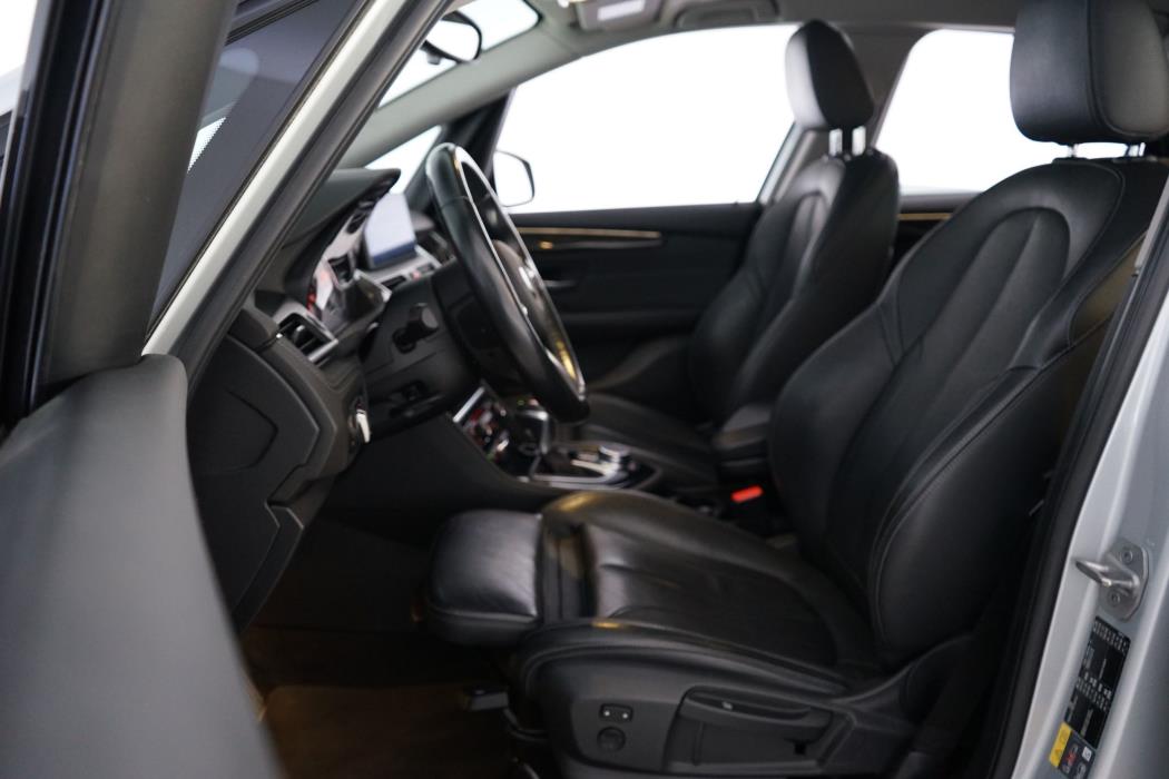 BMW 225 2017