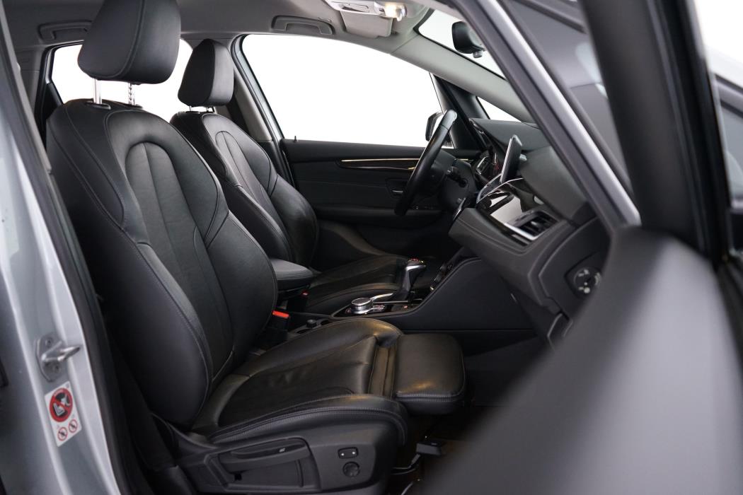 BMW 225 2017