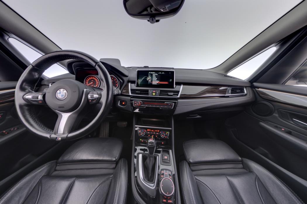 BMW 225 2017