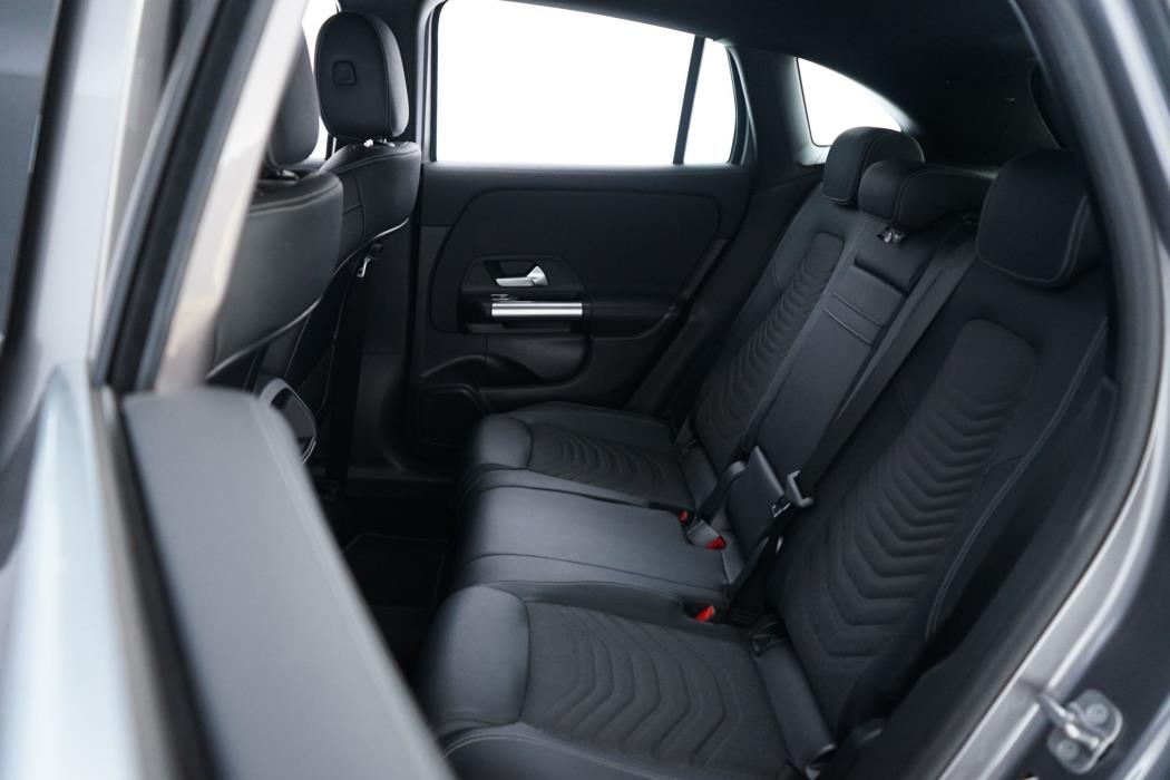 Mercedes-Benz GLA 2023