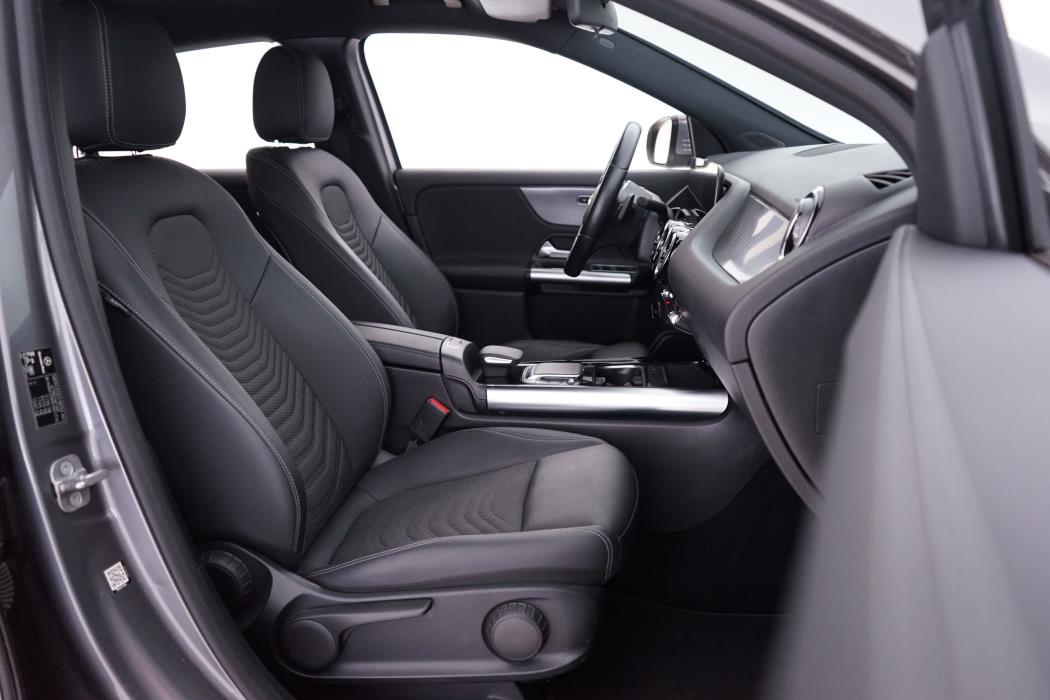 Mercedes-Benz GLA 2023