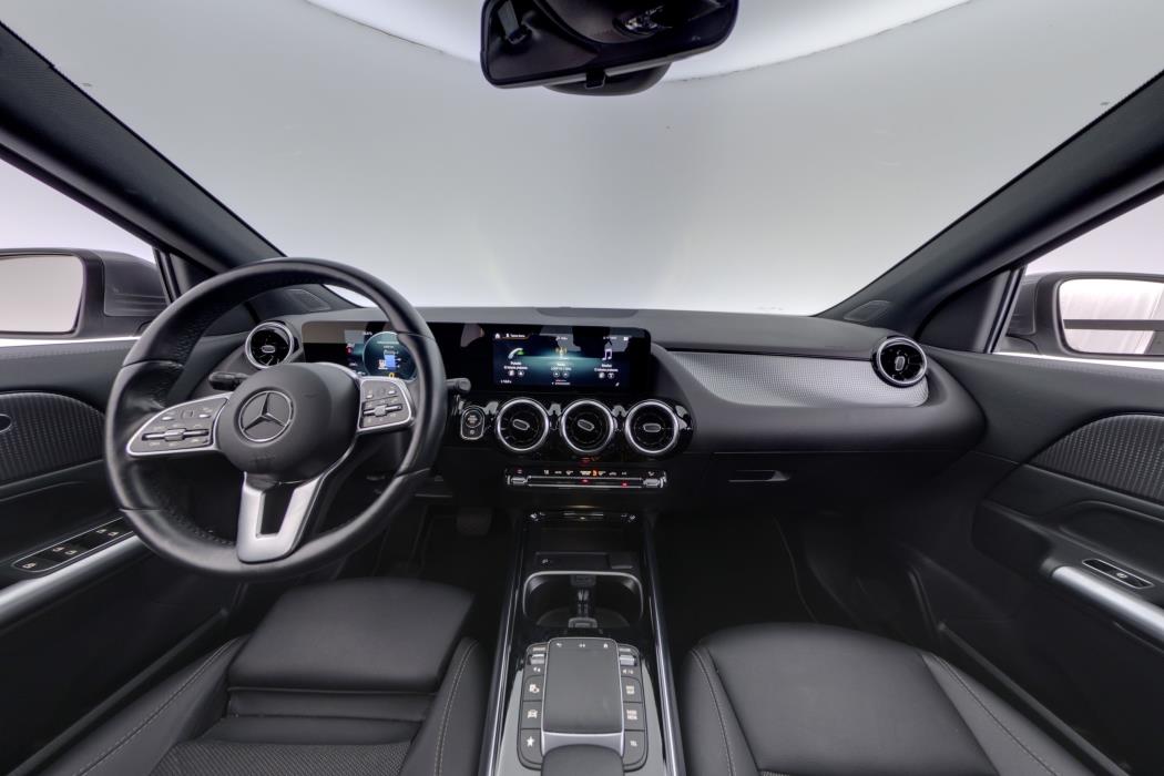 Mercedes-Benz GLA 2023