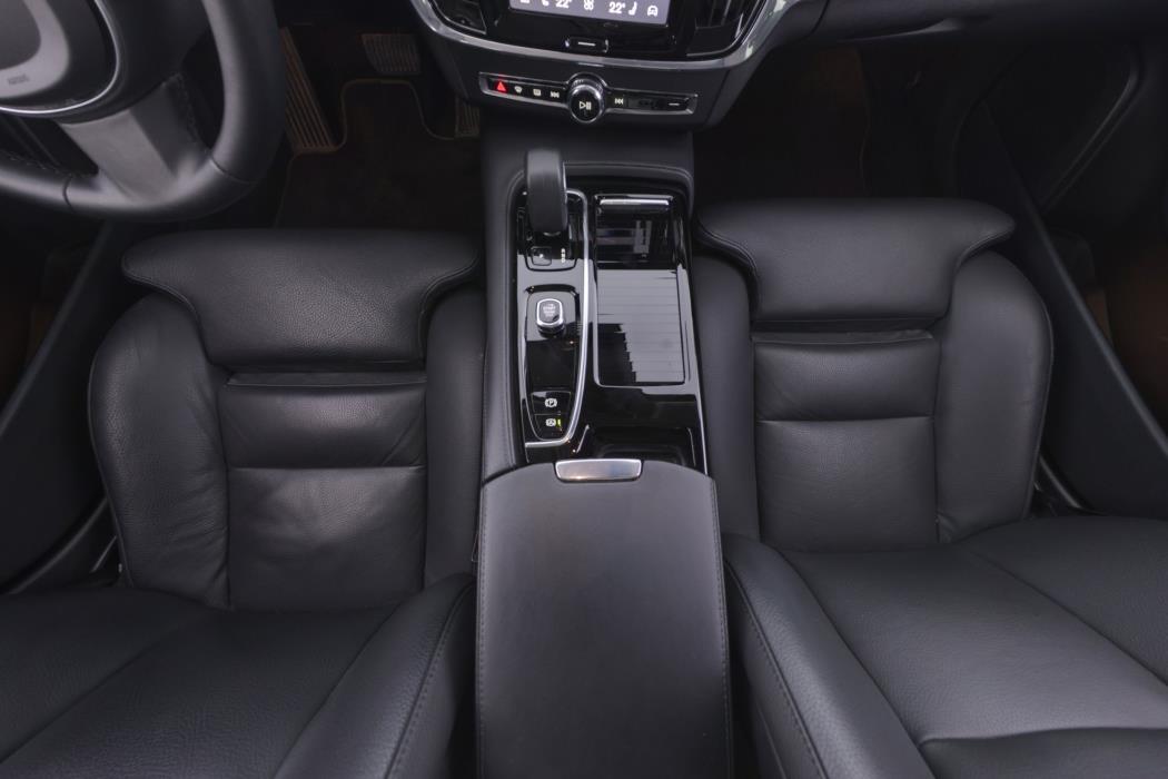 Volvo S90 2023