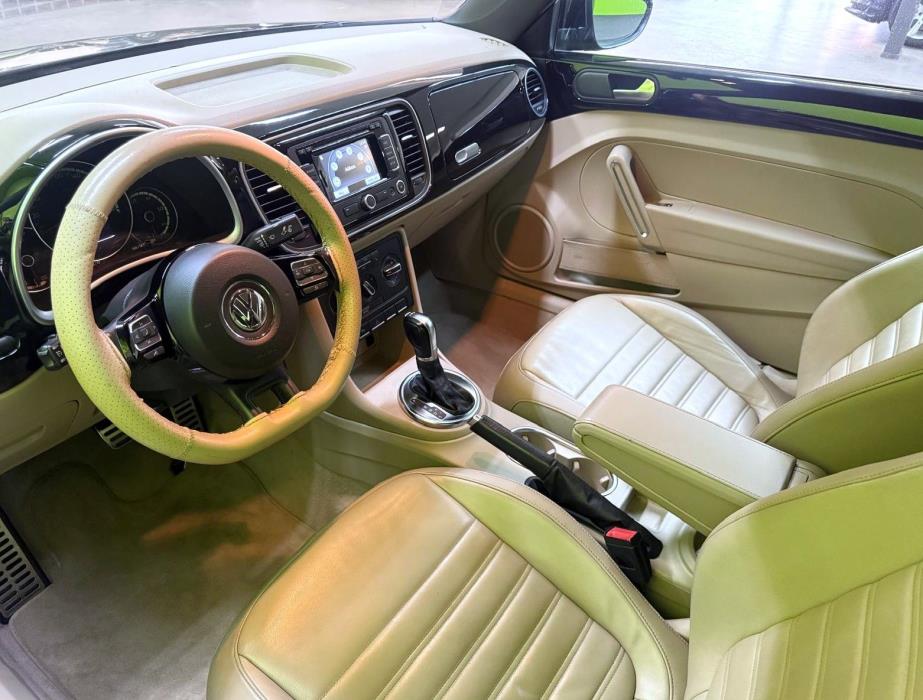Volkswagen Beetle 2013