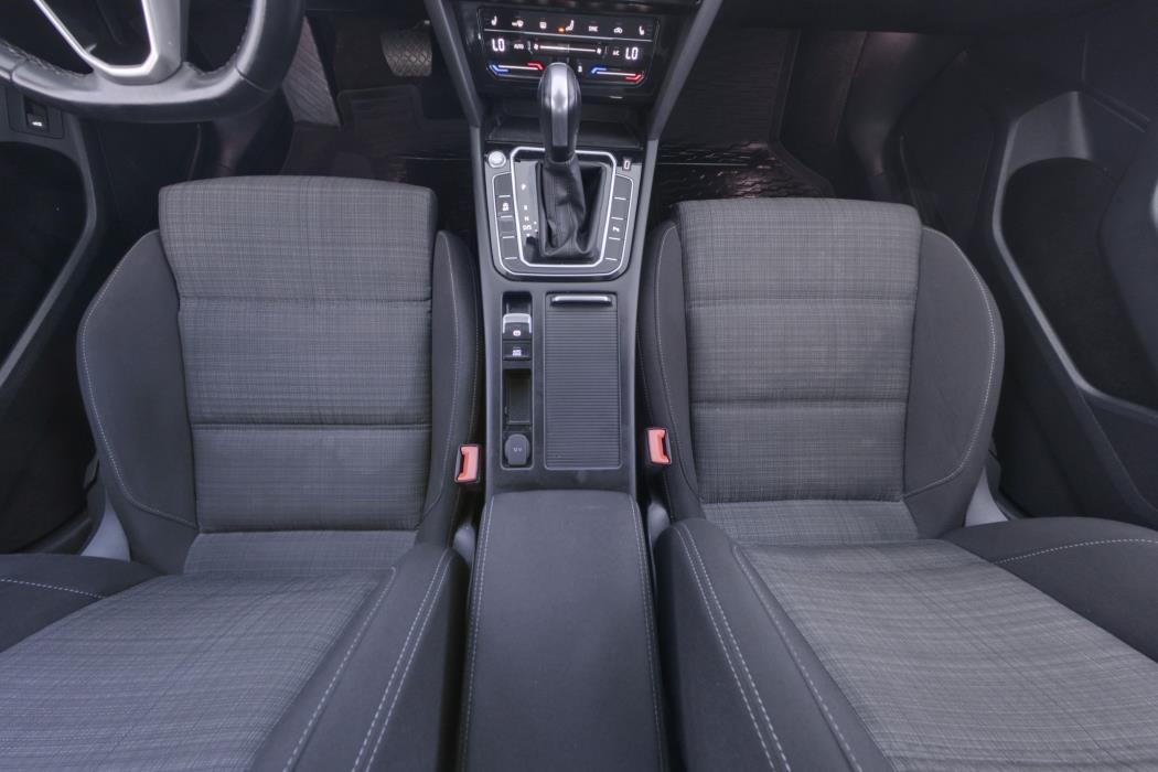 Volkswagen Passat 2021
