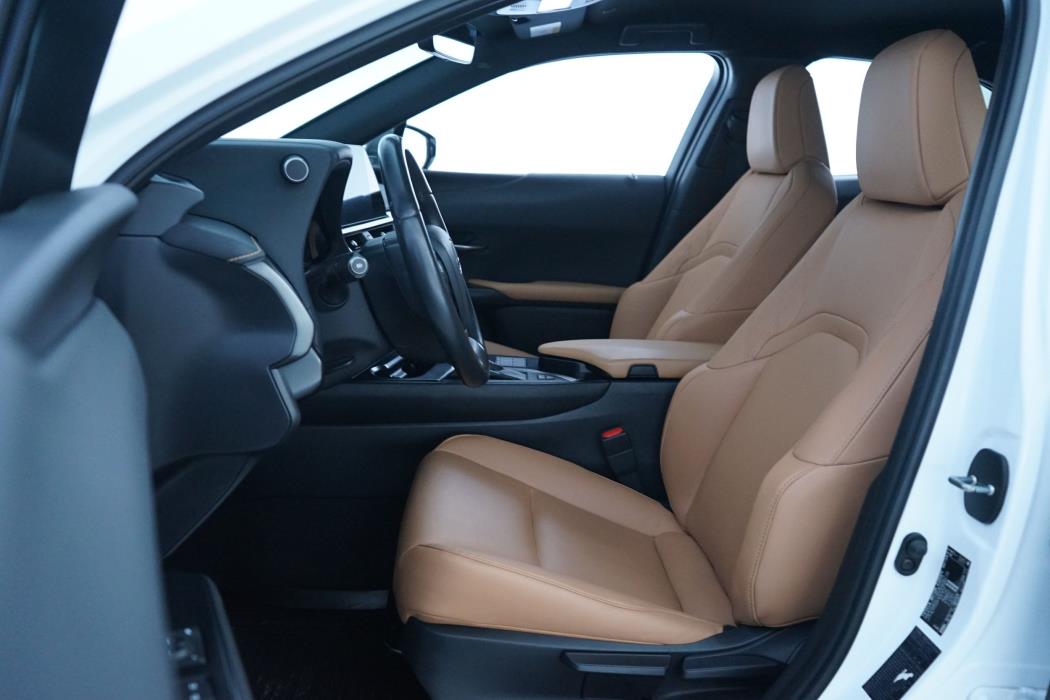 Lexus UX 2023