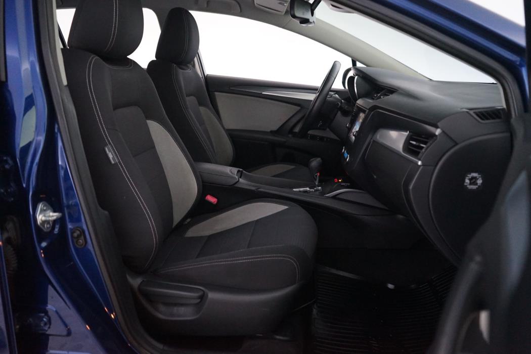 Toyota Avensis 2016