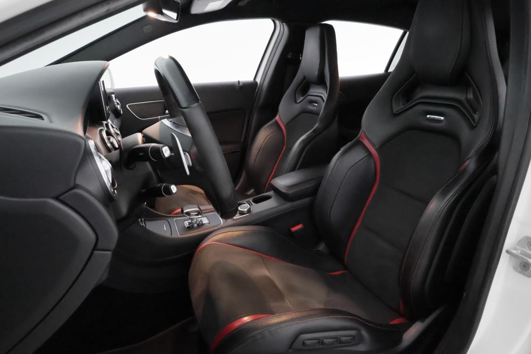 Mercedes-Benz GLA 45 AMG 2015
