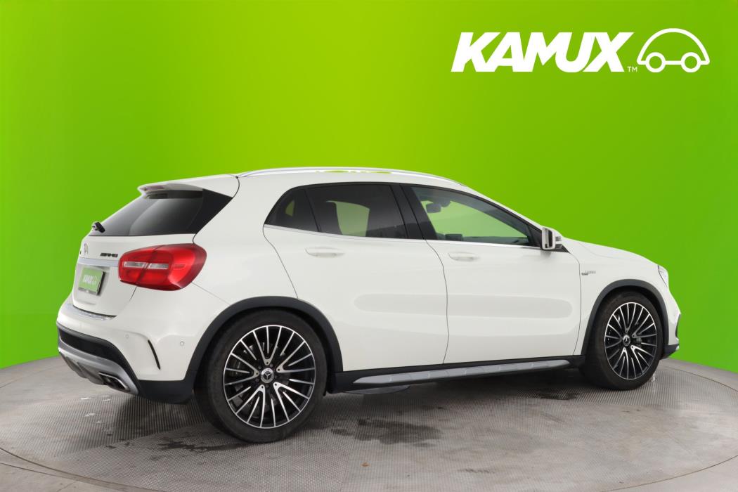 Mercedes-Benz GLA 45 AMG 2015