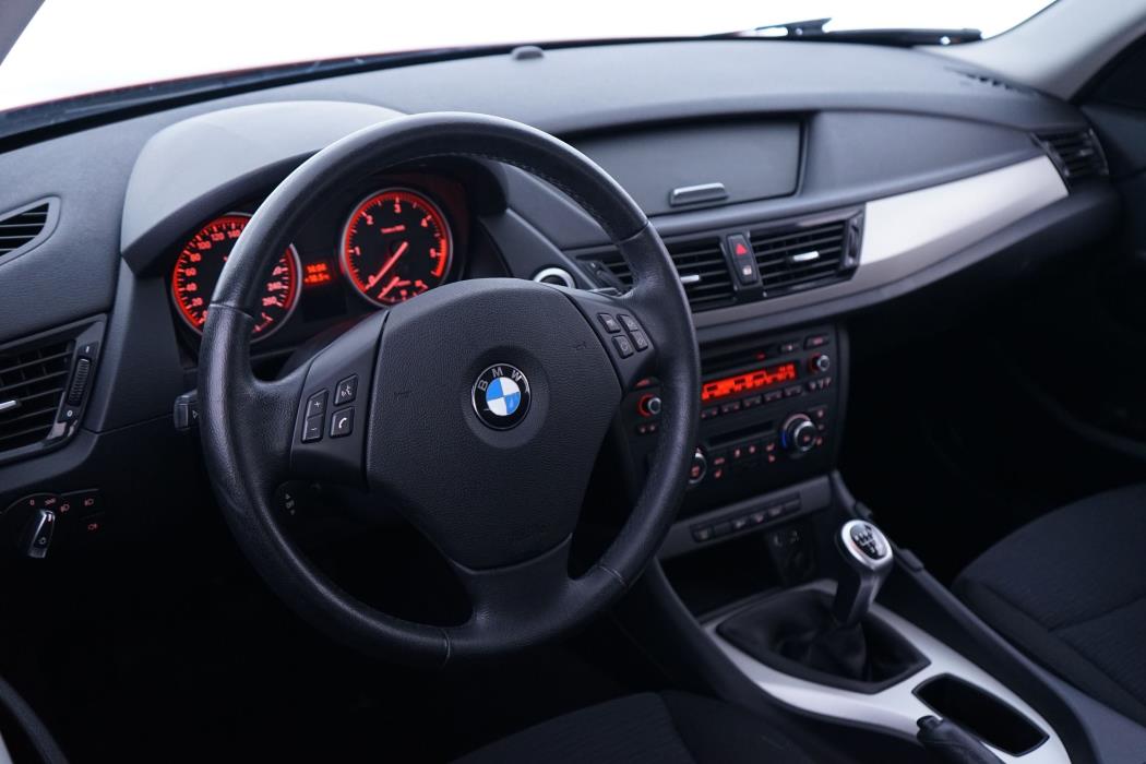 BMW X1 2012