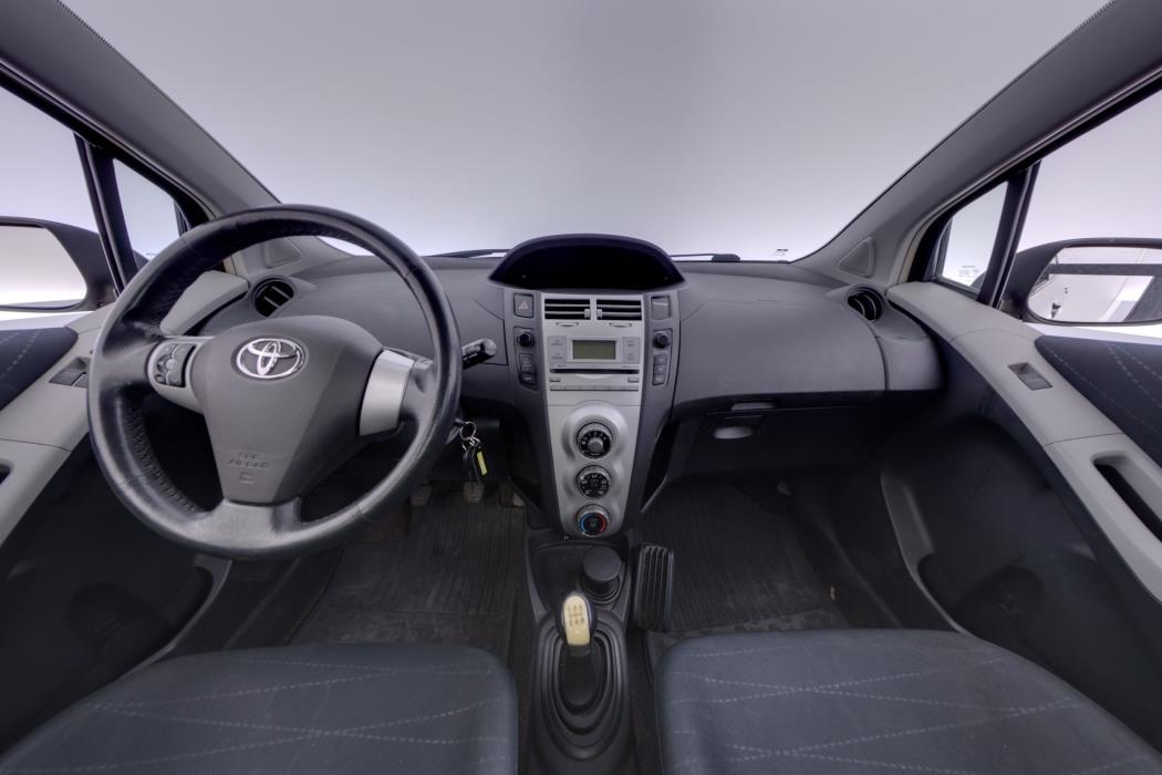 Toyota Yaris 2006