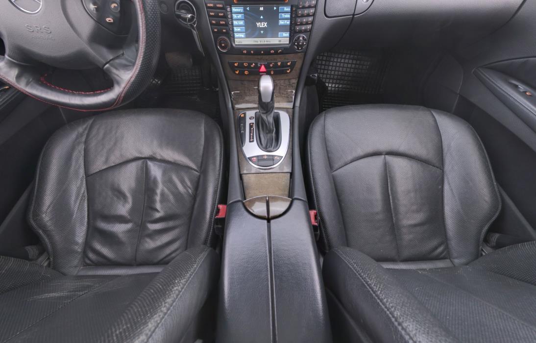 Mercedes-Benz E 2004