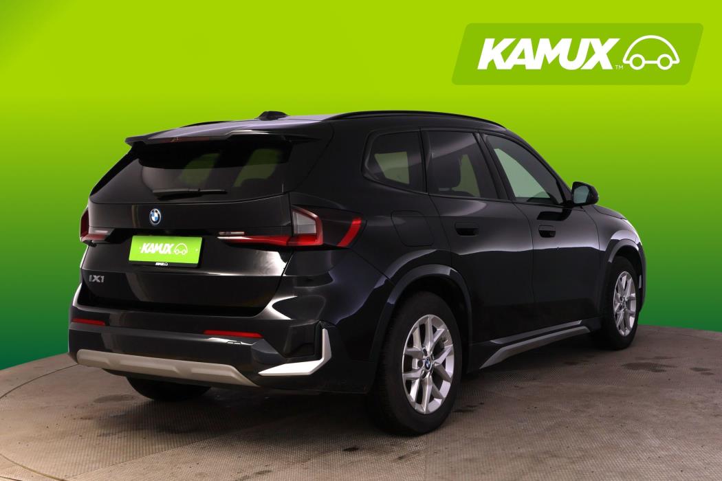 BMW iX1 2023